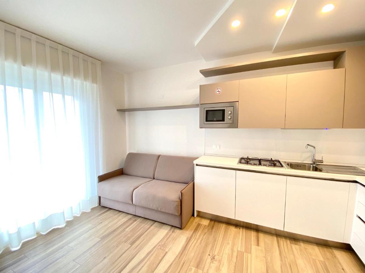 Appartamenti Cristina Carraro Immobiliare - Family Apartments Лідо-ді-Єзоло Екстер'єр фото