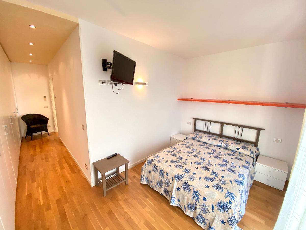Appartamenti Cristina Carraro Immobiliare - Family Apartments Лідо-ді-Єзоло Екстер'єр фото