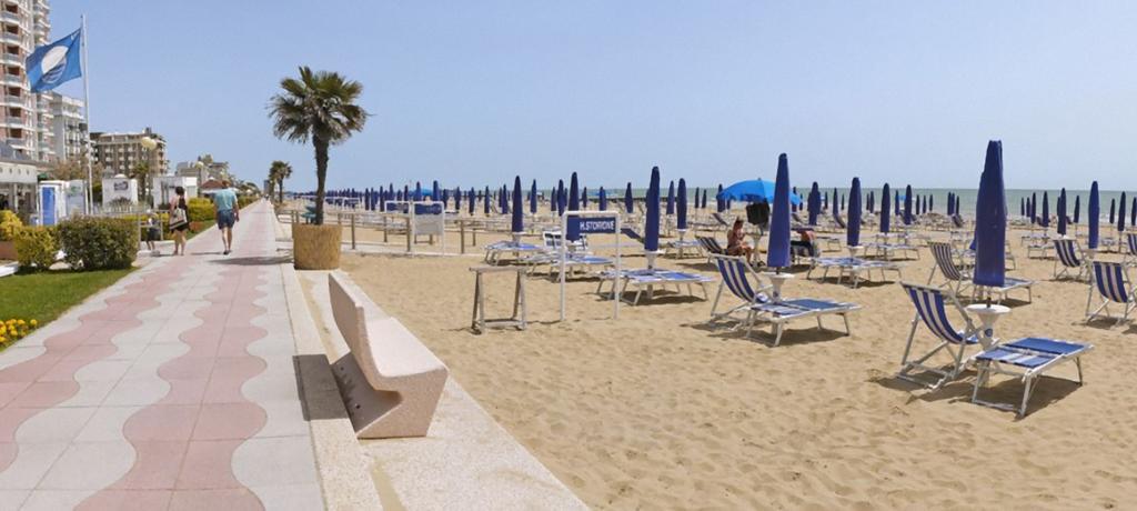Appartamenti Cristina Carraro Immobiliare - Family Apartments Лідо-ді-Єзоло Екстер'єр фото